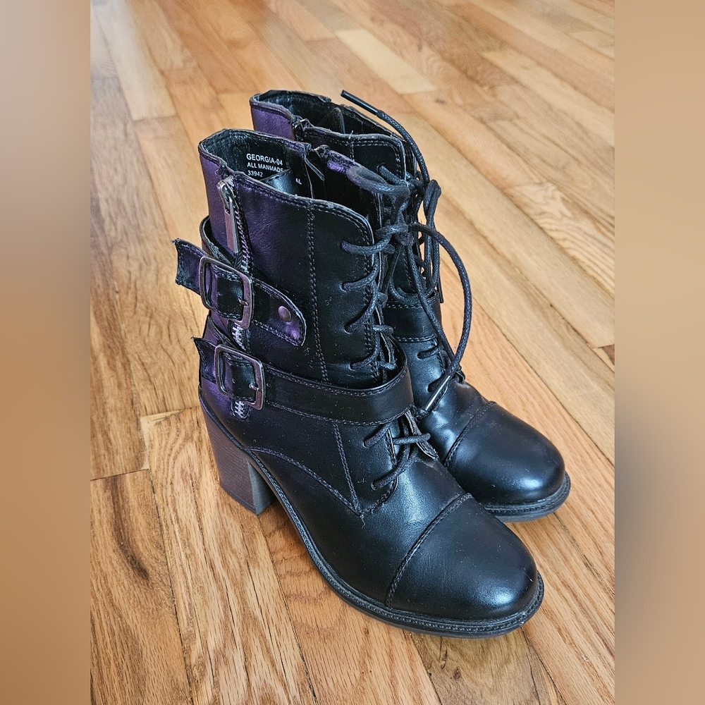 size 5.5 heeled faux leather boots with buckle detailing